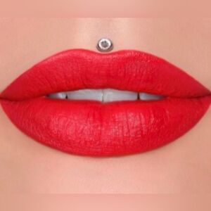 Jeffree Star Velvet Trap Lipstick. Cherry Soda.